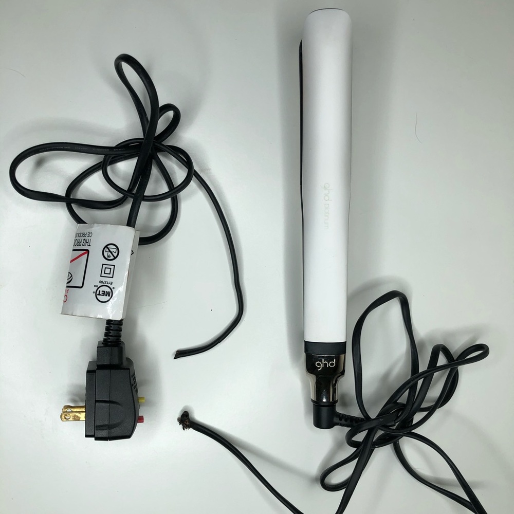 GHD Platinum straightener